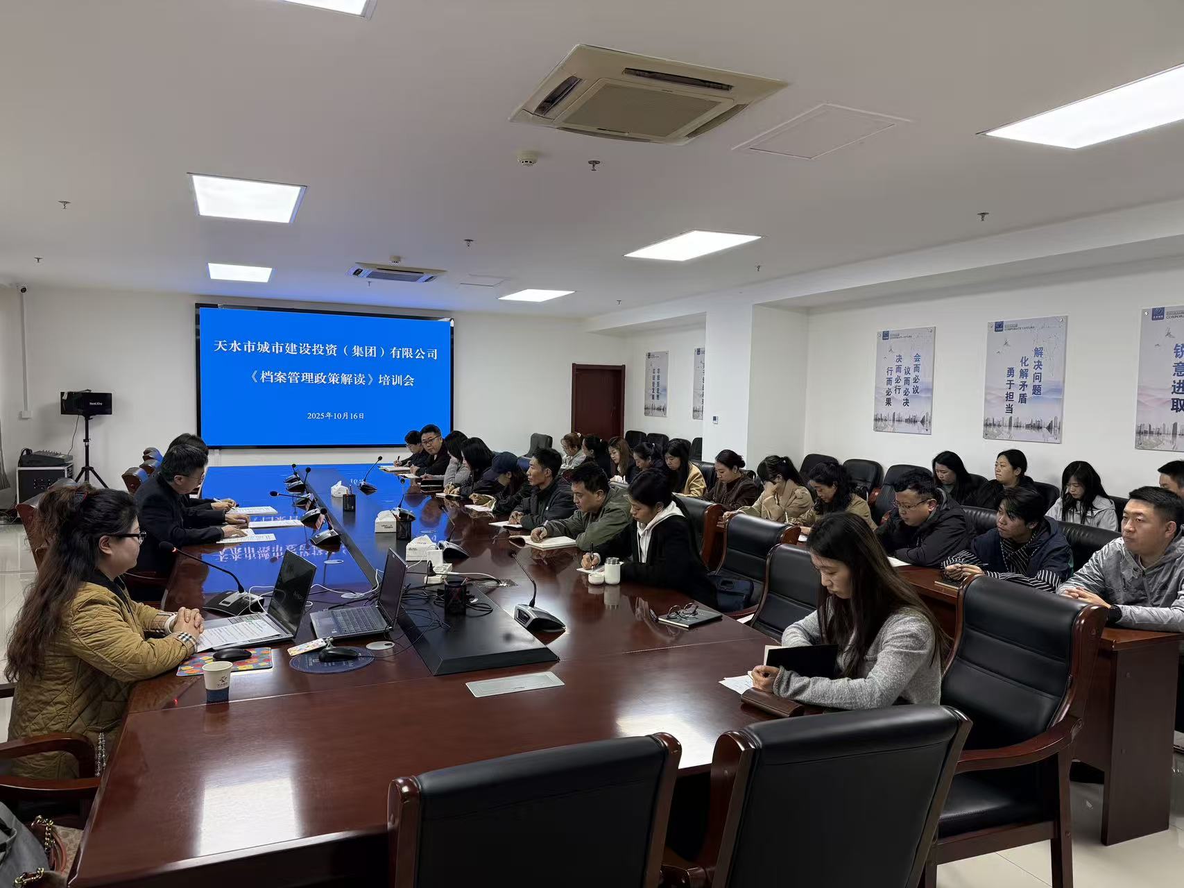 60d01a4cf1219b69660f4afd4ddbd2e2.jpg 60d01a4cf1219b69660f4afd4ddbd2e2.jpg